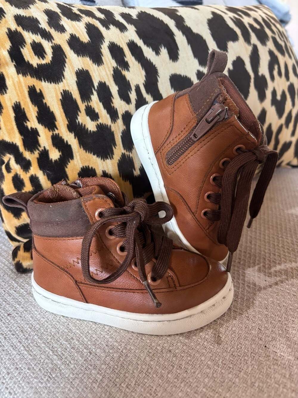 Cat & Jack Toddler Brown High-Top Side Zip Sneakers Boots Size 5